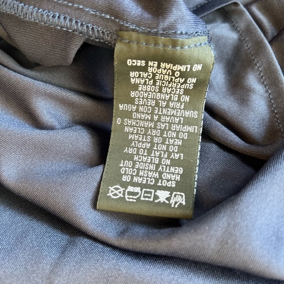 Nightway, a V-neck w/ an array of sequin embellishments on a flowing silhouette - Picture 11 of 15